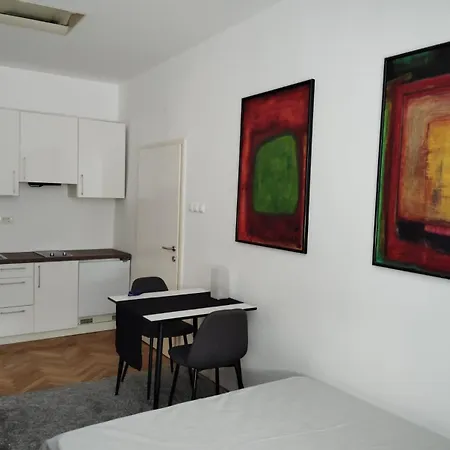 Apartment Trubarjeva Street With Self Check-in